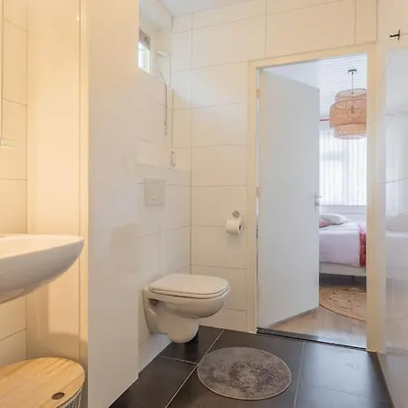 Comfy House 100 M2 *free Wifi + Free Parking *