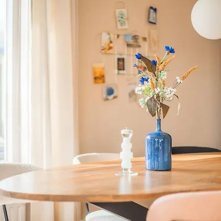 Appartement Comfy House 100 M2 *free Wifi + Free Parking *