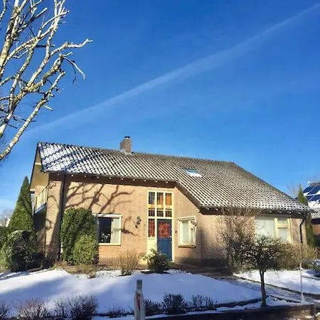 Comfy House 100 M2 *free Wifi + Free Parking *